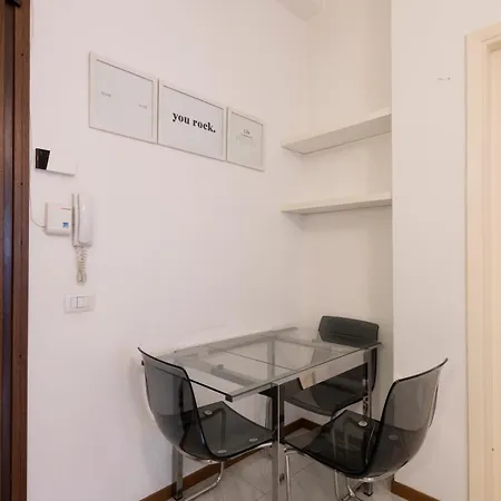 Daire Living - Via Varese 4 *