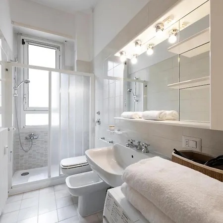 Living - Via Varese 4 Apartamento *